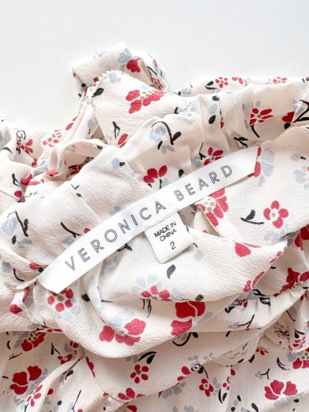 VERONICA BEARD Howell Red Floral 100% Silk Crepe Ruched Sleeve Blouse, Size 2 - Picture 14 of 15